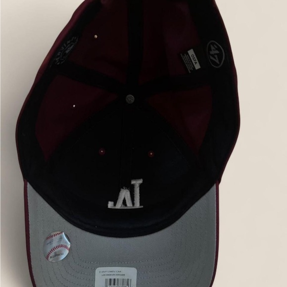 Maroon LA Embroidered Women's Cap - Picture 3 of 5